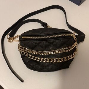 Elegant Black Quilted Chain Crossbody Bag